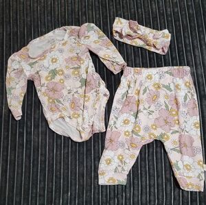 Milkberry BAMBOO Set. 0-3mo. Matching Headband. Super Soft. Adorable